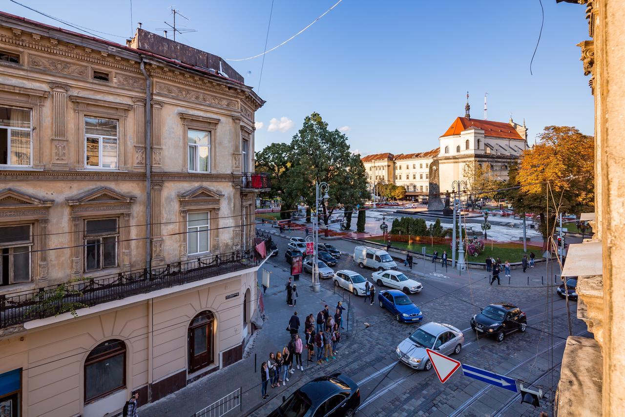 Leogrand Apartments On Doroshenka Street 1 Lviv Exteriör bild